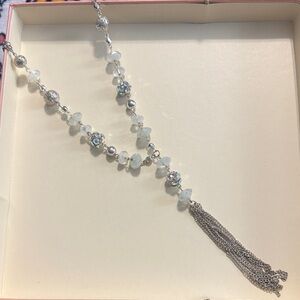 Elegant Silver and Crystal Necklace
